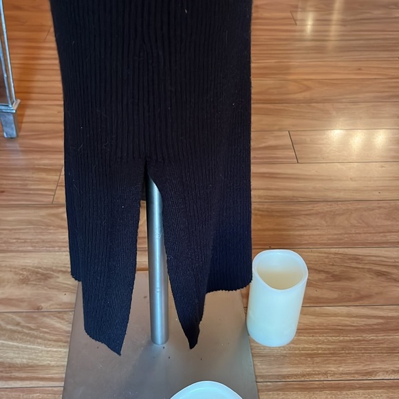 BLACK SLEEVELESS DRESS - Picture 5 of 5